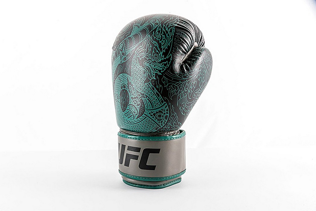 Боксерские перчатки UFC PRO Thai Naga Green, 12oz 1050_700